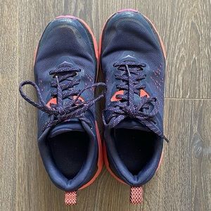 Size 7 Hoka ATR 6 women’s trail running shoes